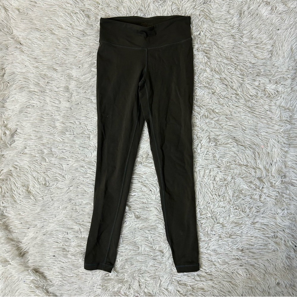 ◾️Aritzia TNA Dark Green Leggings